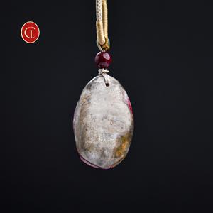 สร้อยคอจี้คริสตัลหินซินนาบาร์สีแดงธรรมชาติ พร้อมสายเชือกแบบดิบ ดีไซน์ทันสมัย หินบำบัด เสริมพลังป้องกัน เหมาะสำหรับเป็นของขวัญ - Product Image 5