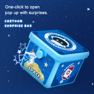 Llavero de Plástico 3D Estereoscópico con Forma de Bomba Explosiva, Astronauta Sorpresa, Muñeco de Dibujos Animados, Lindo Colgante Creativo Pequeño para Aliviar el Estrés - Product Image 2