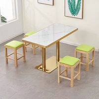 Table basse rectangulaire en marbre de luxe léger pour hôtels et maisons d'hôtes; Table d'appoint créative, table de chevet moderne