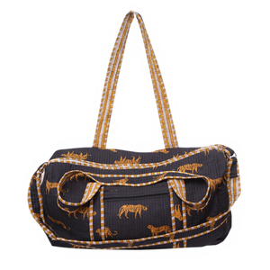 Sac de voyage pliable en coton matelassé noir charbon à imprimé léopard, fait main, avec bandoulière - Product Image 1