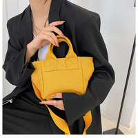 Tas Selempang Warna-Warni Elegan dan Trendi, Tas Tangan Fashion untuk Wanita, Cocok untuk Aktivitas Sehari-hari