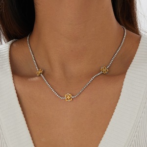 European American Fashion Full Diamond Stainless Steel Necklace With Gold Plated Silver Flower Design For Everyday Wear - Product Image 2