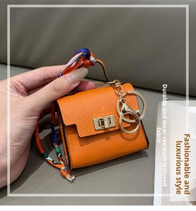 Mini Portefeuille en Forme de Maison, Pochette Urbaine Simple en PVC, Nouvelle Trousse à Monnaie Élégante, Étui à Rouge à Lèvres, Support pour Écouteurs et Clés - Product Image 5