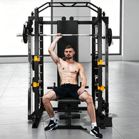 Machine de musculation tout-en-un en acier avec système de poulies, rack à squats et entraîneur fonctionnel pour l'entraînement de force