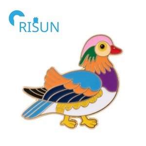 Usine en gros métal émail eau fétide épinglette étang <span class=keywords><strong>oiseaux</strong></span> canard oie broches broches personnalisé <span class=keywords><strong>Mandarin</strong></span> canard broche Badge - Product Image 2