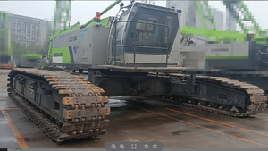 Grue sur chenilles Zoomlion ZCC100 de 100 tonnes, modèle 2023, de marque de premier plan, avec pompe de boîte de vitesses, moteur PLC et moteur principal - Prix avantageux, occasion à vendre - Product Image 4