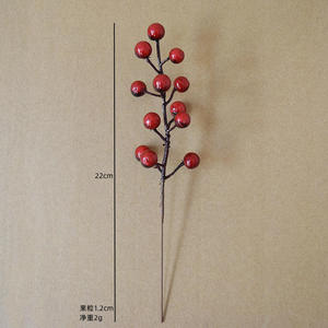 Décorations de Noël : Brindilles de baies d'hiver artificielles rouges à piquer et à vaporiser, tiges de fruits, ornements végétaux pour couronnes et guirlandes de Noël - Product Image 6