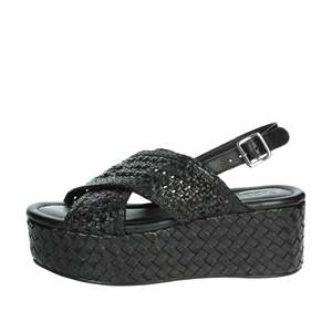 Sandalias de Plataforma con Tiras para Mujer, Modelo 161638, Color Negro, Marca Carmela, para Verano - Product Image 1