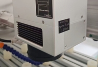 Machine de gravure et de marquage laser à fibre ACCTEK AK1325F pour grande surface, avec fonction de sablage et de décapage de revêtement miroir