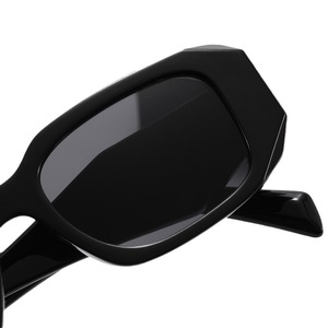 แว่นกันแดดทรงหกเหลี่ยมโลหะคุณภาพสูง แบรนด์ดัง ดีไซน์เนอร์แฟชั่น โลโก้สั่งทำใหม่ ปี 2026 สำหรับทุกเพศ ป้องกันรังสียูวี 400 เลนส์พีซี ขายส่ง - Product Image 6