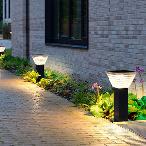 Светодиодный светильник для газона на солнечной батарее - Product Image 2