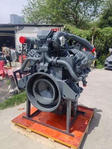 Le tout nouveau moteur diesel DV11 est utilisé dans les véhicules. - Product Image 6