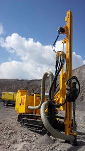 รถขุดตีนตะขาบติดตั้งหัวเจาะไฮดรอลิกพร้อมเครื่องอัดอากาศ รุ่นขายดี JK590BC-2A - Product Image 2