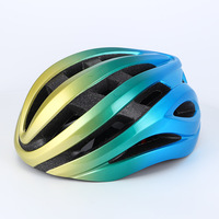 Nouveau casque de vélo moulé pour adultes Casques ultra légers pour hommes et femmes pour le cyclisme sur route en montagne