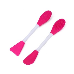 <span class=keywords><strong>Pennello</strong></span> Doppio Angolato in Silicone <span class=keywords><strong>per</strong></span> Blush e Maschera Viso, con Setole Sintetiche <span class=keywords><strong>per</strong></span> Esfoliazione, Applicazione <span class=keywords><strong>Fondotinta</strong></span> e Rasatura sulle Guance - Product Image 3