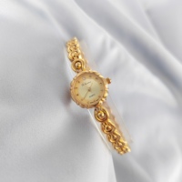 Jam Tangan Retro Mini Bentuk Bunga Mewah Ringan dengan Gerakan Jepang untuk Wanita 2025, Gelang Emas untuk Pelajar