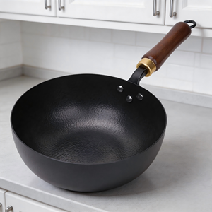 Wok de hierro nitrurado de 24 cm, hierro puro, fundición de precisión, certificación de seguridad para contacto con alimentos, diseño sin recubrimiento, fácil de limpiar, en stock. - Product Image 1
