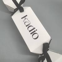 Boîte à bonbons en papier avec estampage à chaud en or personnalisée en usine pour les petites entreprises, les confiseries, les boutiques de bonbons, la vente en gros