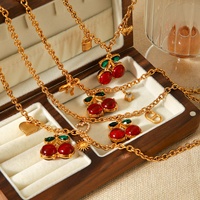 Nueva serie de frutas, collar con colgante de cereza con incrustaciones de circón chapado en oro de 18 quilates de acero inoxidable para mujer, regalo de joyería de moda