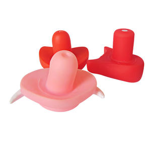 Uzun diş şekilli cadılar bayramı köpek oyuncaklar yumuşak Pet çiğnemek oyuncaklar komik zor gıcırtılı köpek oyuncak - Product Image 6