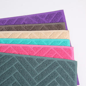 Tapis pour animaux de compagnie en PVC moderne rayé, doux, écologique, durable, bol pour chien, litière pour chat, nourriture, alimentation, voyage, antidérapant, lavable à la main - Product Image 2