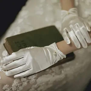 2022 Wholesale Satin Short Elegant Vintage Wedding Silk Dress Bridal Mittens Bridal Gloves