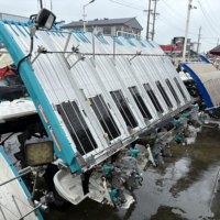Fournisseur chinois : Transplanteuse de riz et planteuse de semis à 8 rangs, à moteur, à 4 roues motrices, haute efficacité, pour utilisation en zone humide