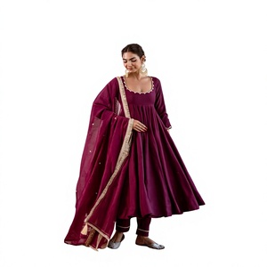 Lanzamiento del Nuevo Conjunto de Fiesta de Diseñador: Top, Sharara, Plazzo y Dupatta - Product Image 1