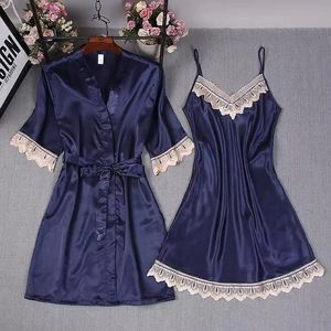 Conjunto de dos piezas de ropa de estar por casa de imitación de seda negra, estilo europeo y americano, a la moda y cómodo, al por mayor. - Product Image 1
