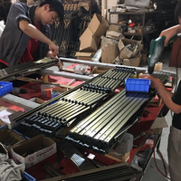 Grille coulissante de sécurité en aluminium rétractable