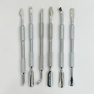 Pousse-cuticules en acier inoxydable, outil de manucure pour éliminer les peaux mortes, pour les soins professionnels des ongles - Product Image 3