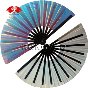 2025热卖个性化竹色彩虹色扇子大聚氯乙烯手扇子舞会扇子 - Product Image 5