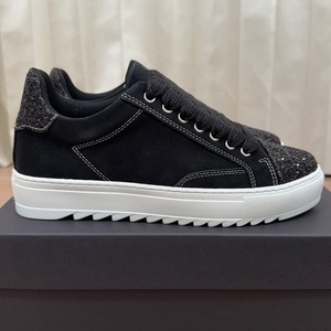 รองเท้าผ้าใบผู้ชายและผู้หญิงคุณภาพสูง ระบายอากาศได้ดี เหมาะสำหรับเดินเล่น ใส่สบาย น้ำหนักเบา สไตล์คลาสสิกสำหรับฤดูร้อน - Product Image 5