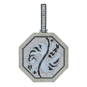 Colgante Talismán del Zodíaco Chino que Brilla en la Oscuridad, 60mm, Estilo Hip Hop con Circonitas, Compatible con Cadena Cubana, Venta al por Mayor - Product Image 3