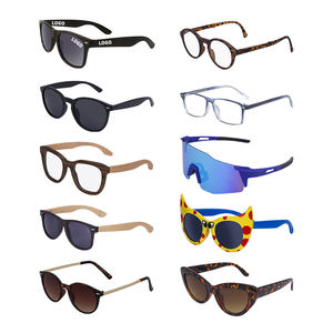 Lunettes de soleil carrées classiques anti-UV pour hommes, fabriquées à partir de déchets de café recyclés - Product Image 5