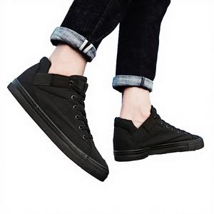 Nouvelles baskets décontractées tendance pour hommes en toile blanche vulcanisée, légères et polyvalentes, à lacets - Product Image 3