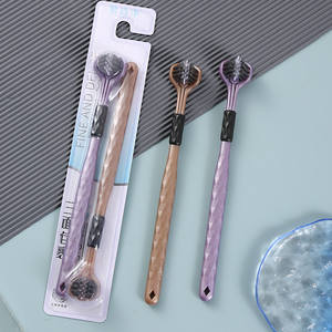 Brosse à dents manuelle 3D en forme de U à trois faces, brosse à dents souple pour un nettoyage buccal complet pour adultes, hommes et femmes, couples - Product Image 1
