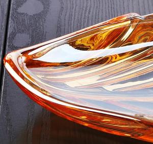 Assiette <span class=keywords><strong>en</strong></span> forme de feuille créative, plateau cadeau <span class=keywords><strong>en</strong></span> <span class=keywords><strong>verre</strong></span> ambré trempé, résistant à la chaleur, pour dessert, gâteau, steak, <span class=keywords><strong>plat</strong></span> rond <span class=keywords><strong>plat</strong></span> - Product Image 3
