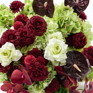EG-NB2-2 2027 Nuova Tendenza Centrotavola di Lusso per Matrimoni, Sfera Floreale Verde con Ortensie Bordeaux per Decorazione di Tavoli, Sale Banchetti ed Eventi - Product Image 3