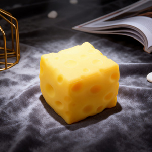 Giocattolo Squishy a Forma di Formaggio, Morbido in TPR, a Lenta Risalita, Antistress, Giocattolo da Spremere per Bambini e Adulti, Vendita all'Ingrosso - Product Image 3