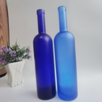 Maßgefertigte Himmelblau Gefärbte 200ml 375ml 500ml 750ml Runde Glasflaschen Leere Klare Mattierte Glaswodkaflasche für Spirituosen