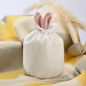 Bolsas de Regalo de Conejito de Pascua, Bolsas de Terciopelo con Orejas de Conejo y Cordones - Product Image 4