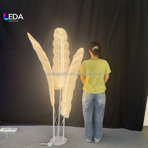 Lampadaire LEDA LED en forme de feuille, blanc, ovale, moderne, pour intérieur et extérieur, éclairage de scène, décoration pour mariages, événements, fêtes - Product Image 1