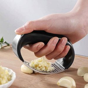 Wholesale Smart Kitchen Tool Garlic Peeler <b>Brush</b> Stainless Steel Garlic Press - Product Image 4