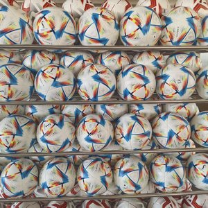 Pallone da Calcio Professionale Personalizzato Misura 4/5 Termosaldato per le Migliori Partite Europee Ultima Stagione per Adulti - Product Image 4