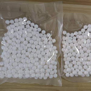Bola <span class=keywords><strong>Media</strong></span> Penggiling Tahan Aus 3mm 3.175mm 3.5mm <span class=keywords><strong>Al2O3</strong></span> Bola Keramik Alumina untuk Penggilingan Ultra-halus Pigmen - Product Image 3