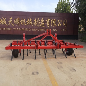 Matériel agricole pour tracteur de la série 3ZS pour la préparation des semis, l'aération du sol, le mélange des résidus végétaux et l'entretien des champs - Product Image 1