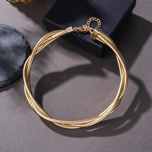 Collar de cadena de clavícula en espiral dorada de aleación de lujo ligero, estilo europeo americano, para mujer - Product Image 2