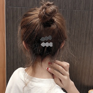 <span class=keywords><strong>YANE</strong></span> Pince à cheveux en acrylique noire et blanche à motif vague, forme cœur, pour femme, style japonais et coréen, adorable - Product Image 3