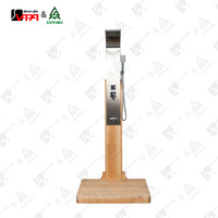 Colonne de douche extérieure en bois Vapasauna Direct Factory pour cour, sauna, resort, villa, hôtel, OEM, ODM, logo personnalisé